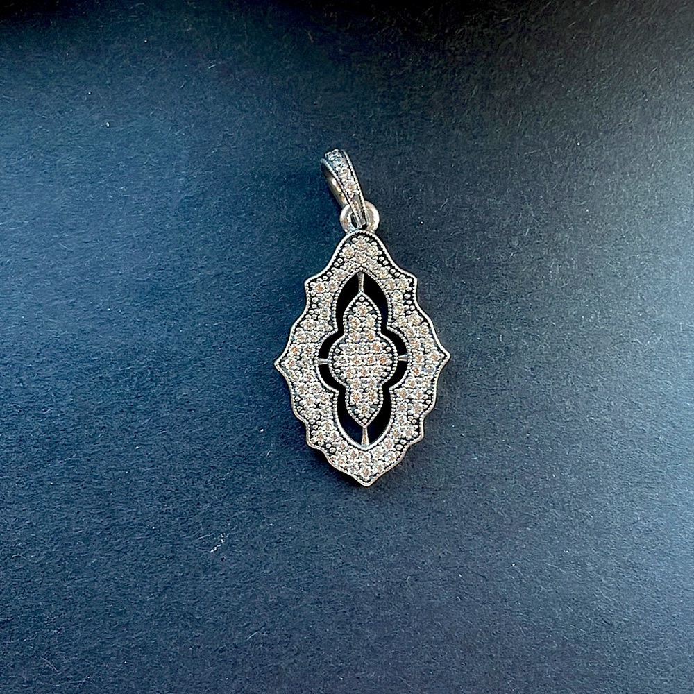 Pandora Sparkling Lace Pendant style 390362CZ